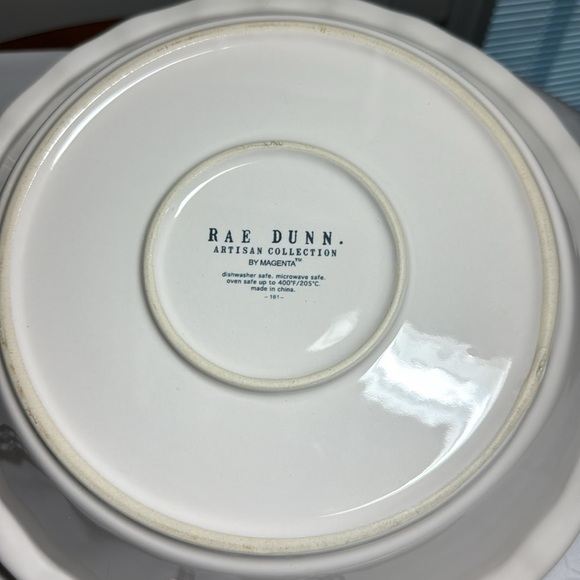 Rae Dunn Pumpkin pie baking dish with pie server - Picture 4 of 4